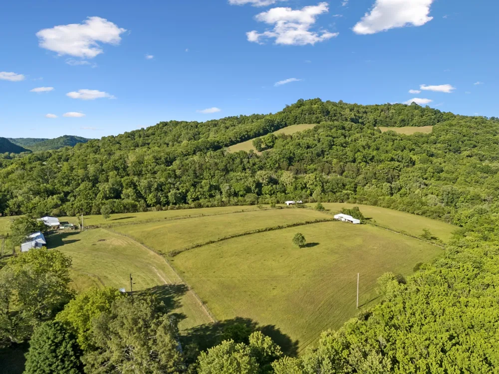 97 Seabo Valley Ln Hickman, TN 38567