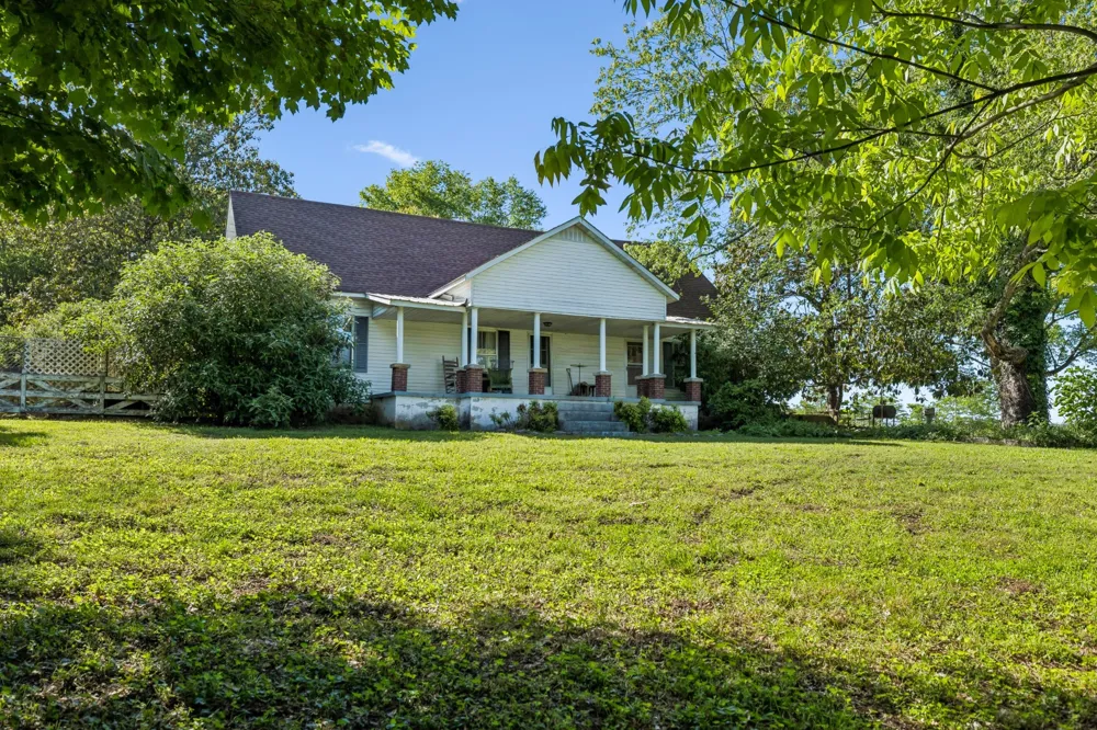 97 Seabo Valley Ln Hickman, TN 38567