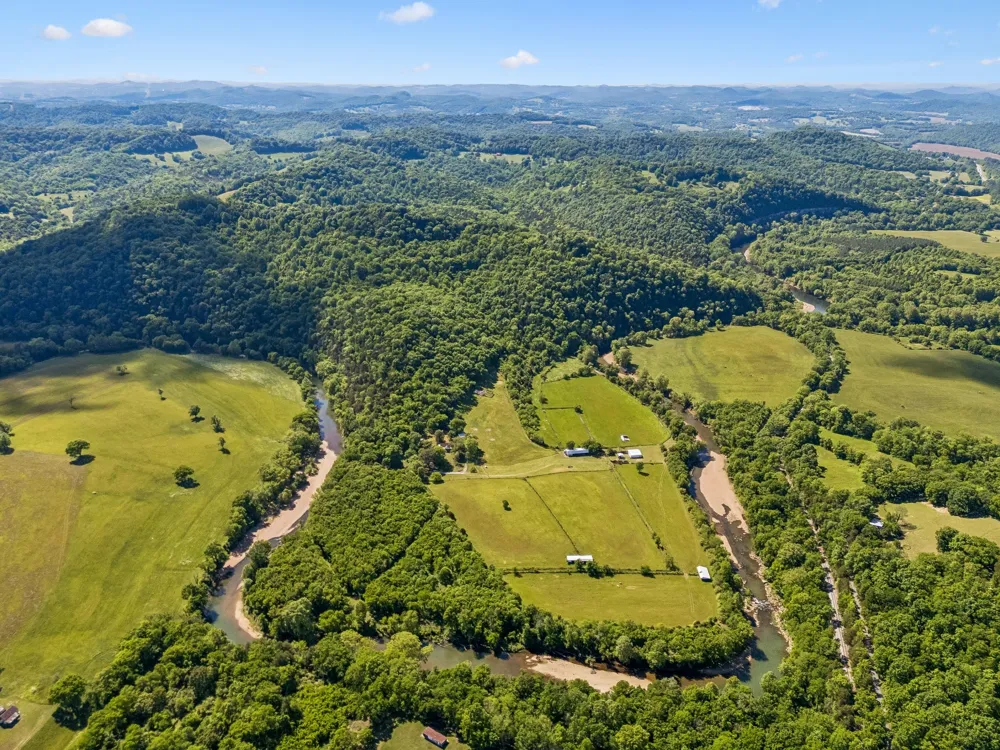 97 Seabo Valley Ln Hickman, TN 38567