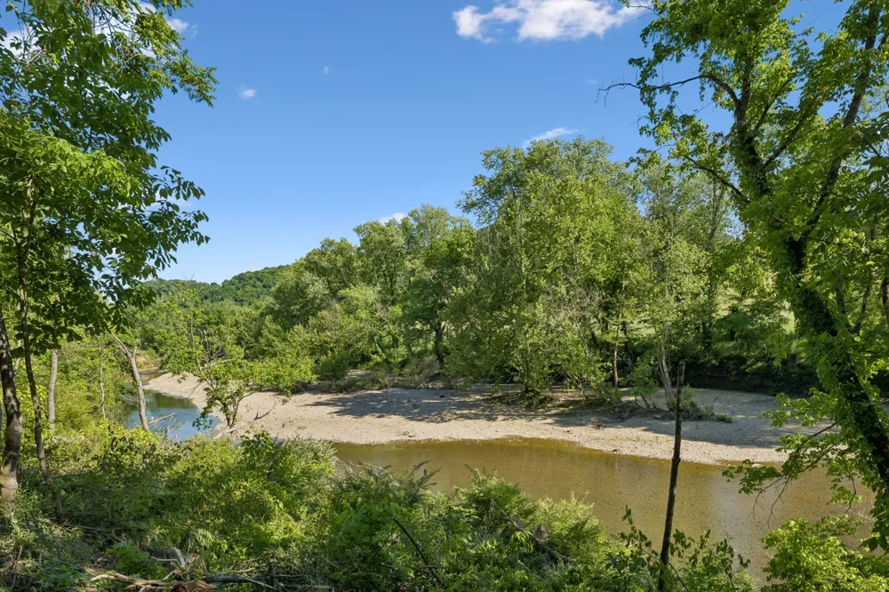 97 Seabo Valley Ln Hickman, TN 38567