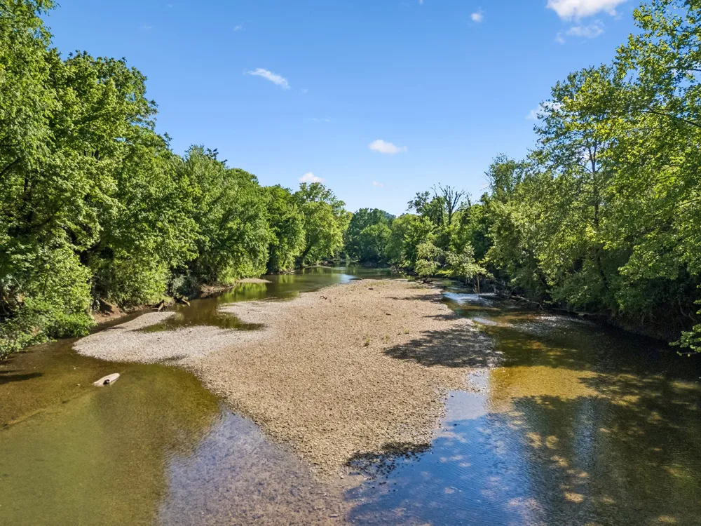 97 Seabo Valley Ln Hickman, TN 38567