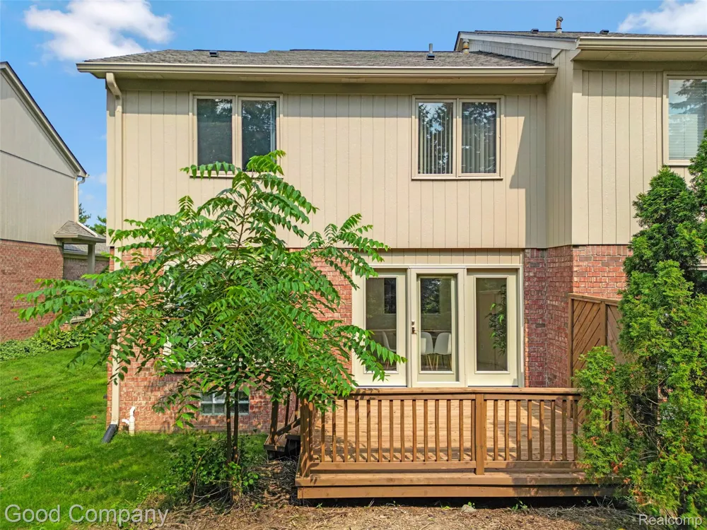 55441 Boardwalk Drive Shelby Charter Township, MI 48316