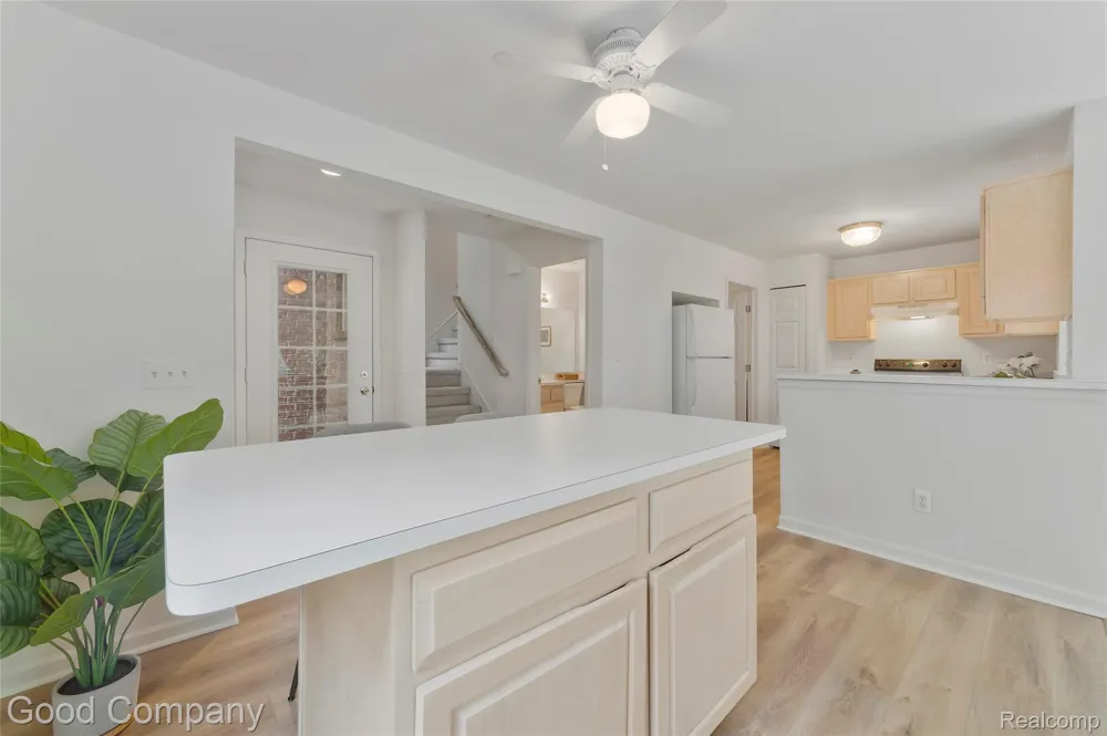 55441 Boardwalk Drive Shelby Charter Township, MI 48316