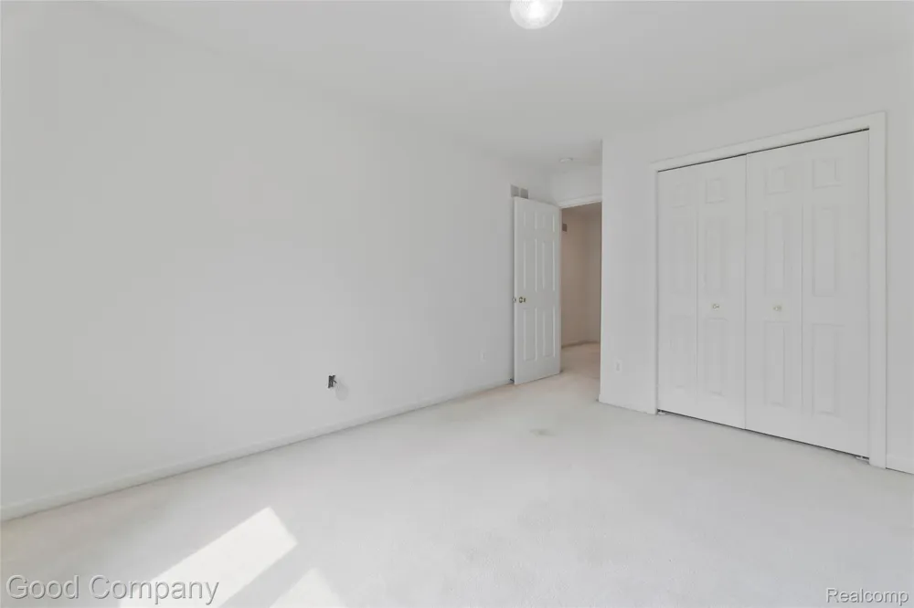 55441 Boardwalk Drive Shelby Charter Township, MI 48316