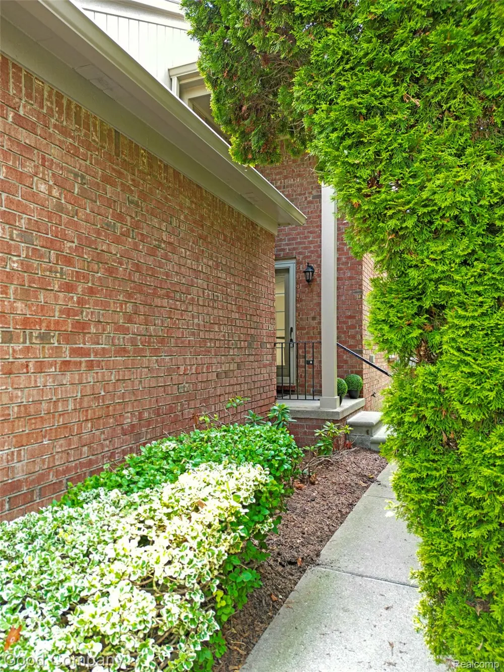55441 Boardwalk Drive Shelby Charter Township, MI 48316