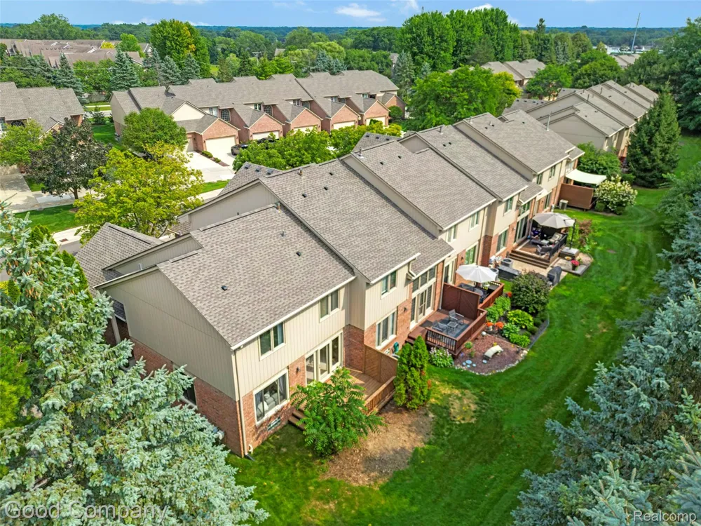 55441 Boardwalk Drive Shelby Charter Township, MI 48316