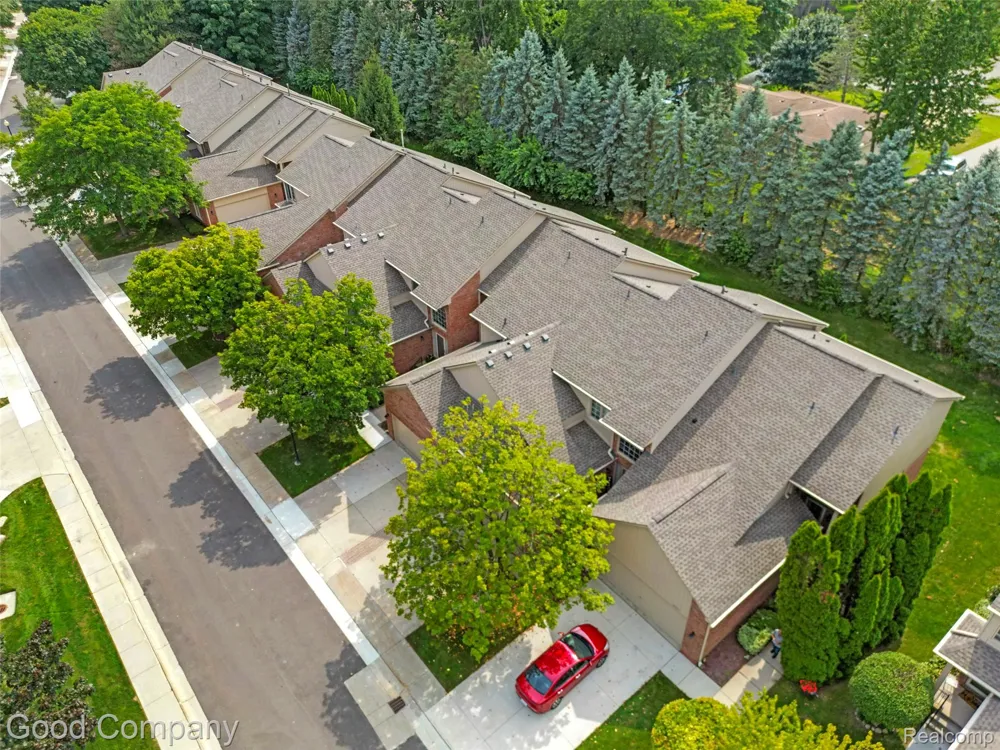 55441 Boardwalk Drive Shelby Charter Township, MI 48316