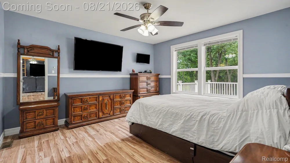 317 Elio Highland Charter Township, MI 48357