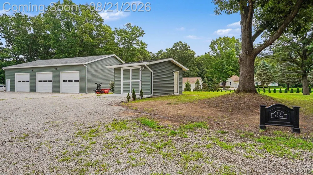 317 Elio Highland Charter Township, MI 48357