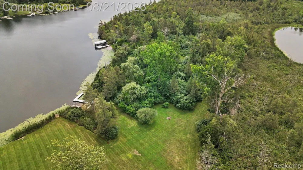 317 Elio Highland Charter Township, MI 48357
