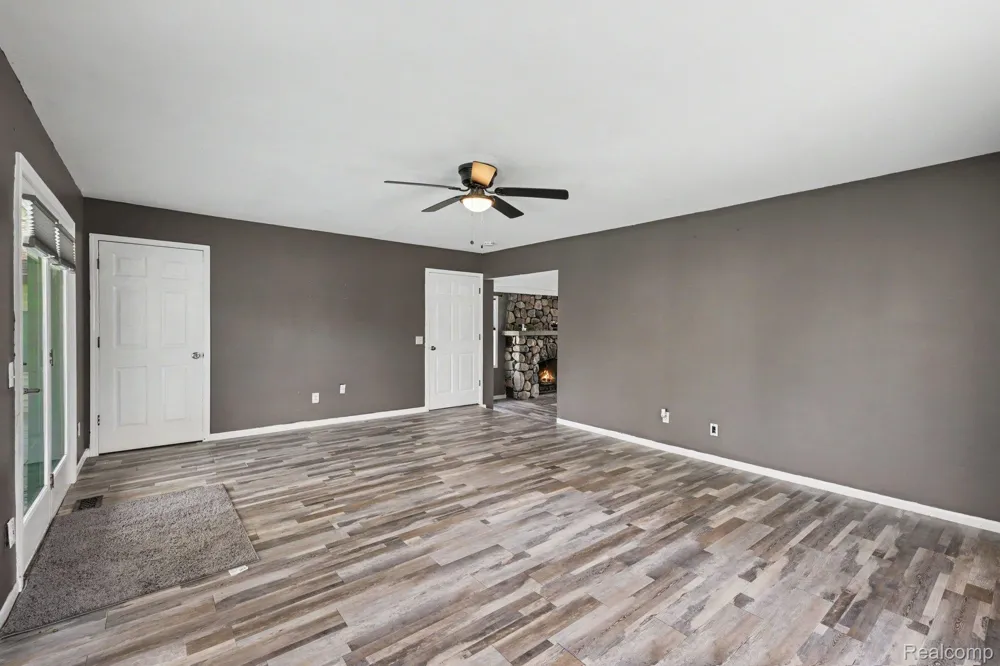 4725 Hickory Drive Highland Charter Township, MI 48356