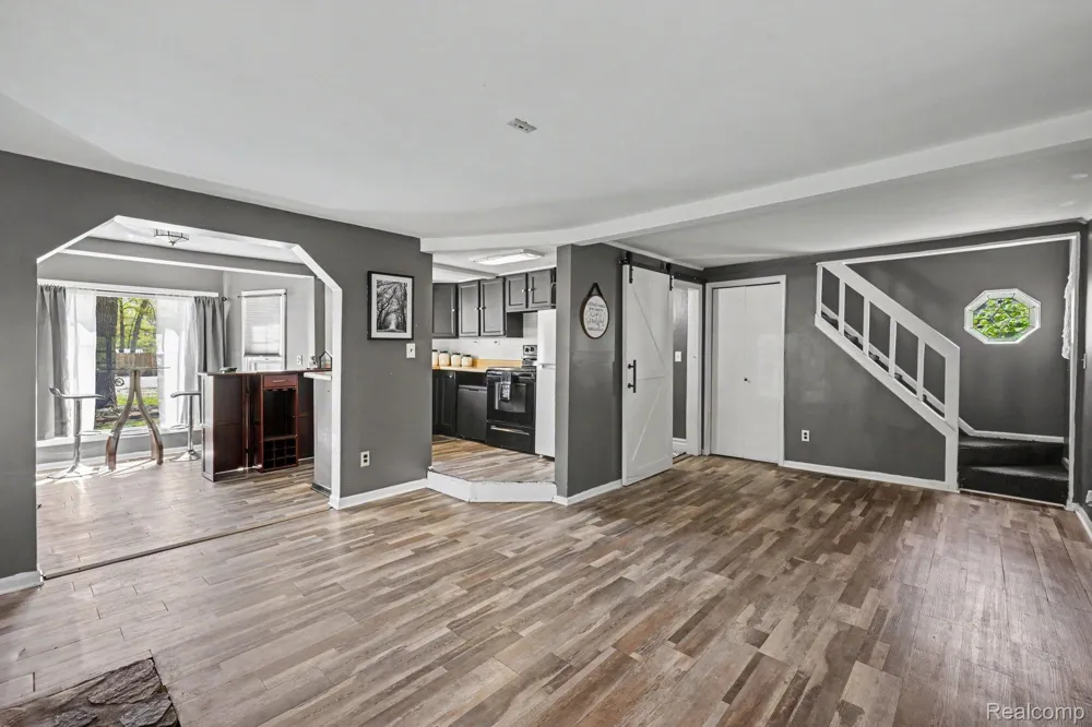 4725 Hickory Drive Highland Charter Township, MI 48356