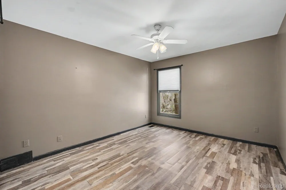 4725 Hickory Drive Highland Charter Township, MI 48356