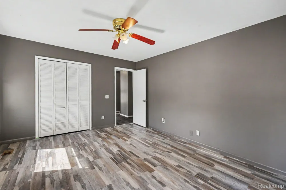 4725 Hickory Drive Highland Charter Township, MI 48356