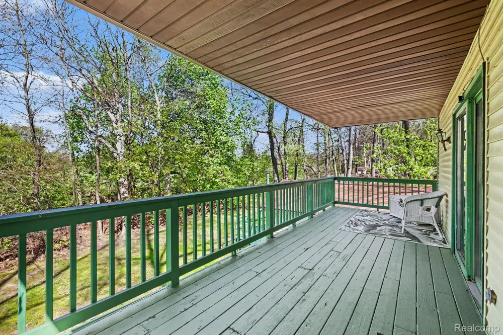 4725 Hickory Drive Highland Charter Township, MI 48356