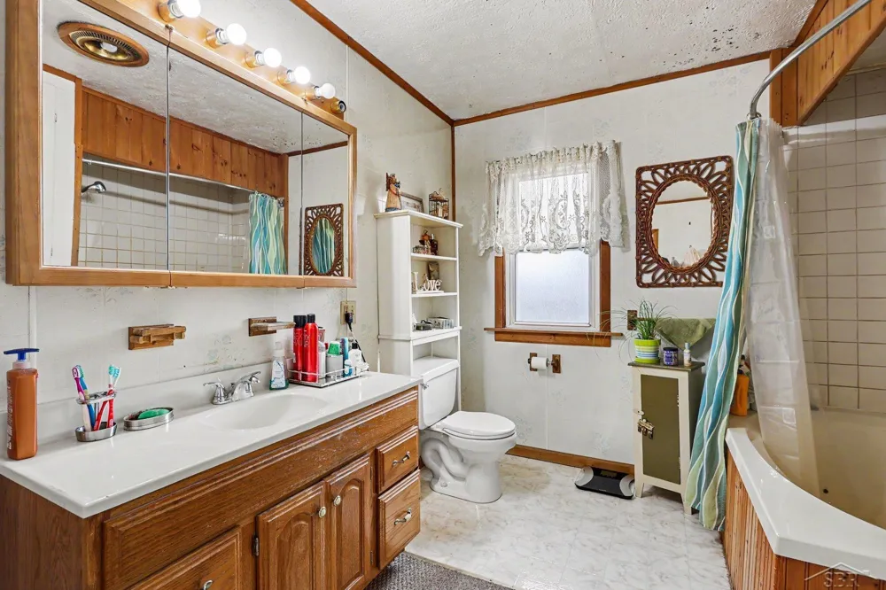 1311 Huron Road Fraser Township, MI 48634