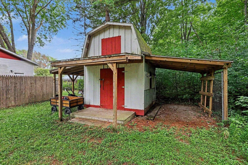 1311 Huron Road Fraser Township, MI 48634