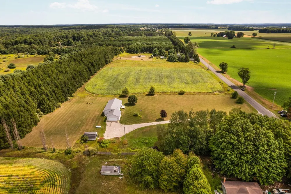 8484 Zue Road Grant Township, MI 49620
