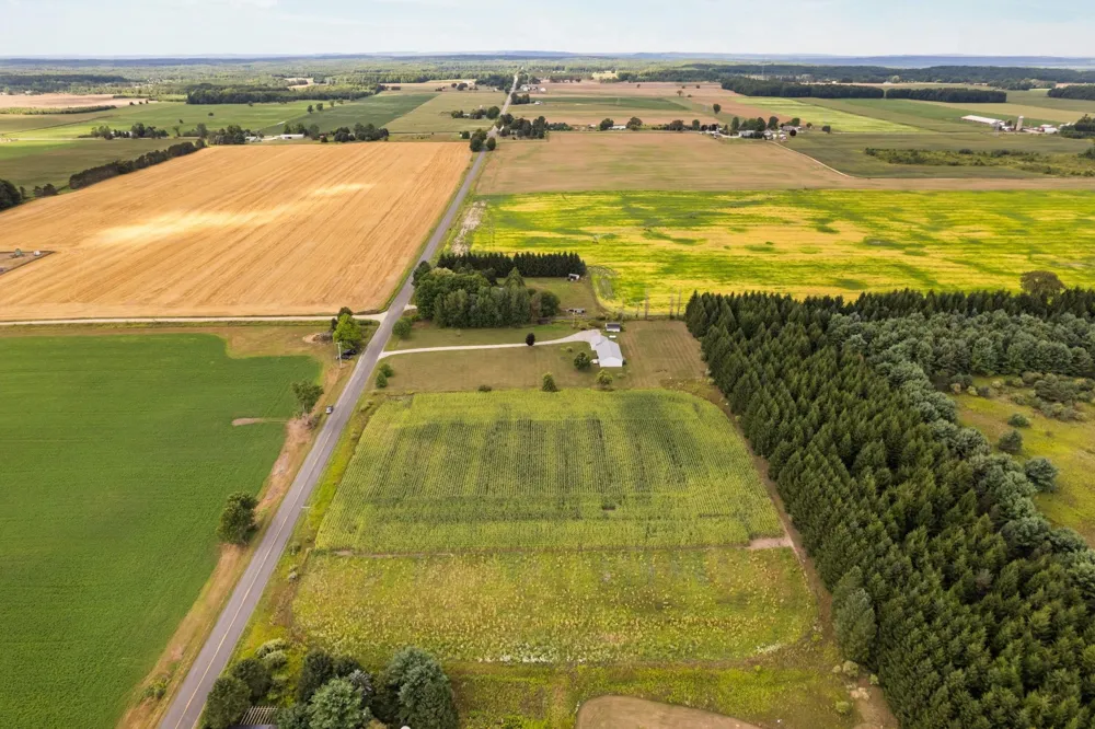 8484 Zue Road Grant Township, MI 49620
