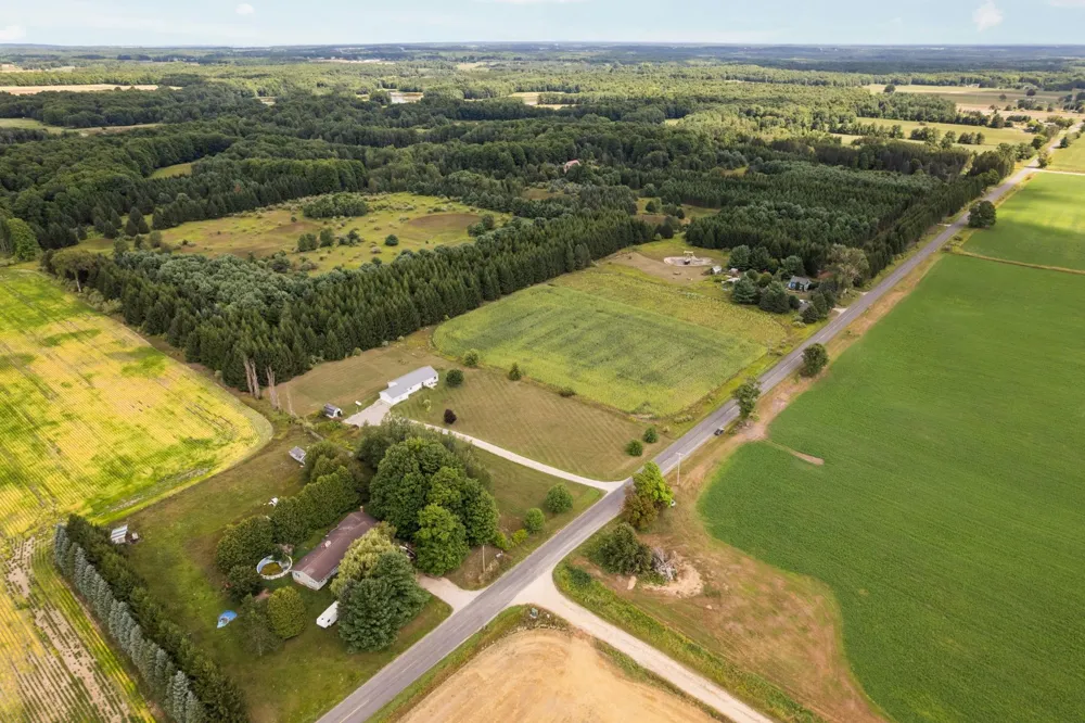 8484 Zue Road Grant Township, MI 49620