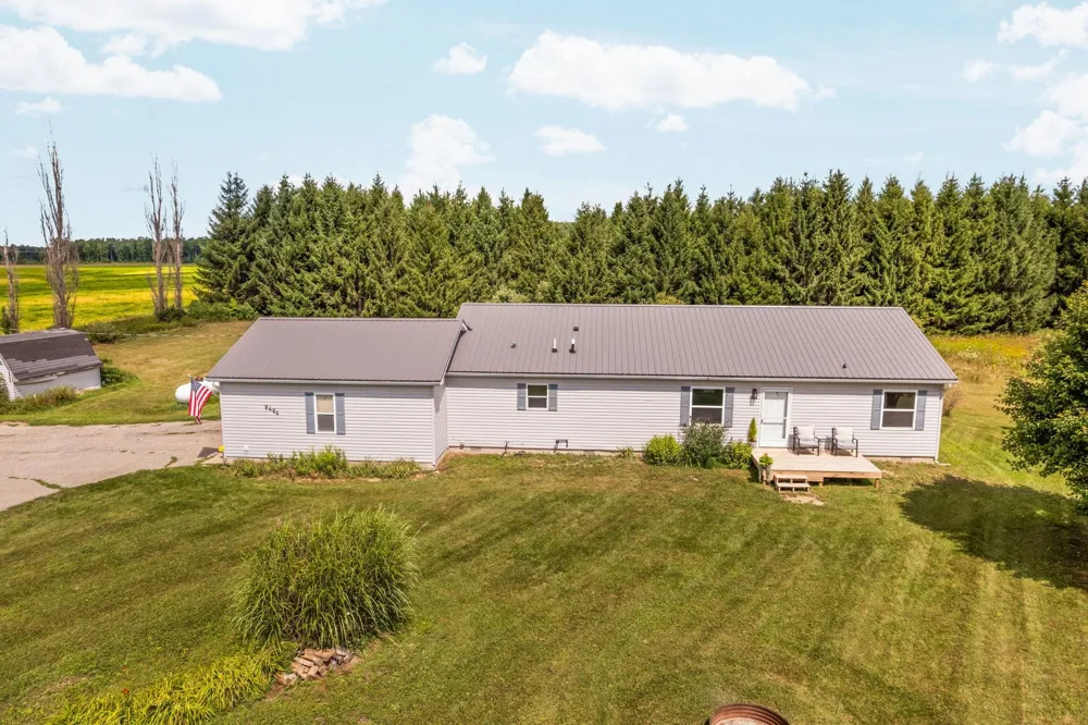 8484 Zue Road Grant Township, MI 49620