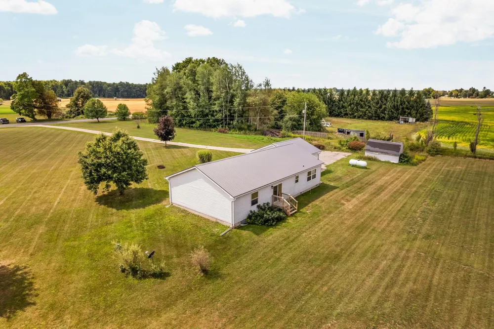 8484 Zue Road Grant Township, MI 49620