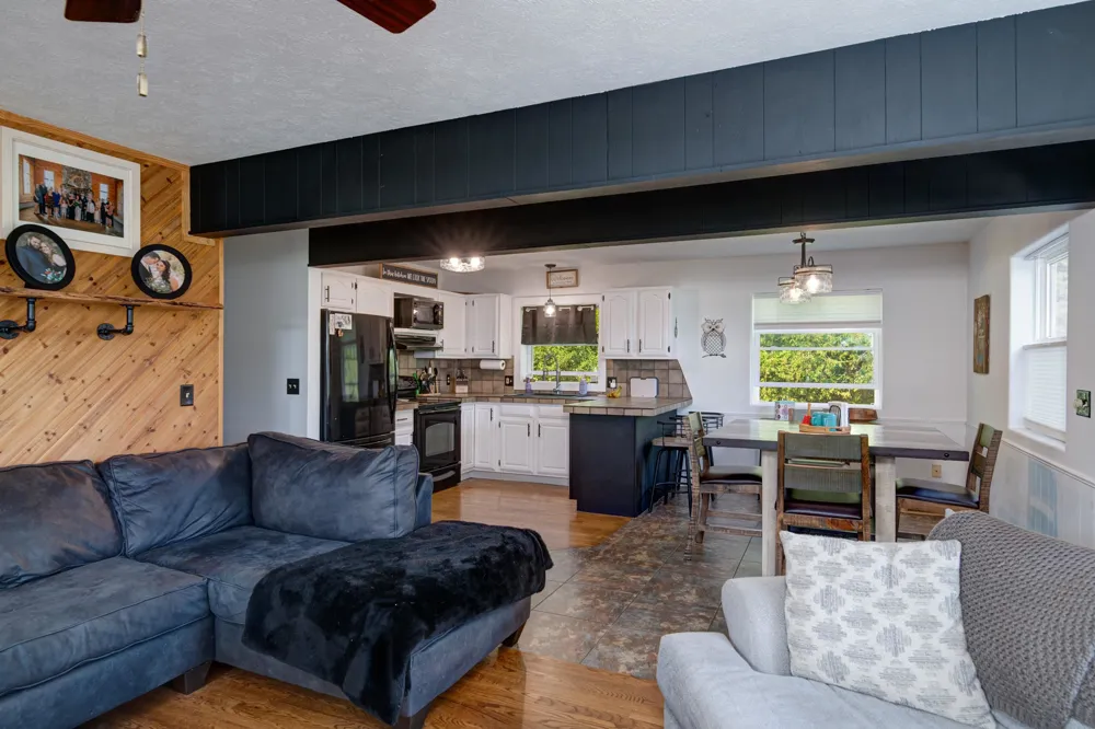 8224 S Schomberg Road Solon Township, MI 49616