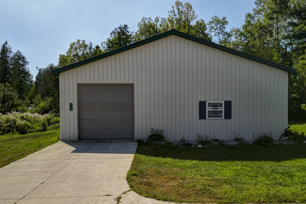 8224 S Schomberg Road Solon Township, MI 49616