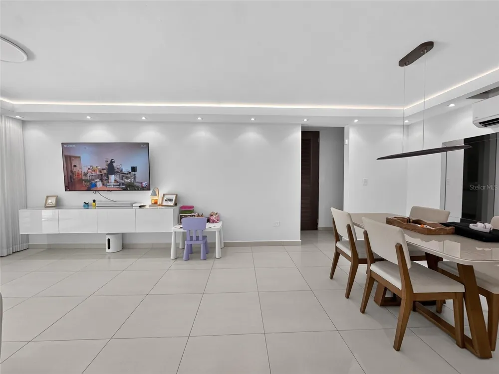 5-J CONDOMINIO GRANADA PARK Guaynabo, PR 00969