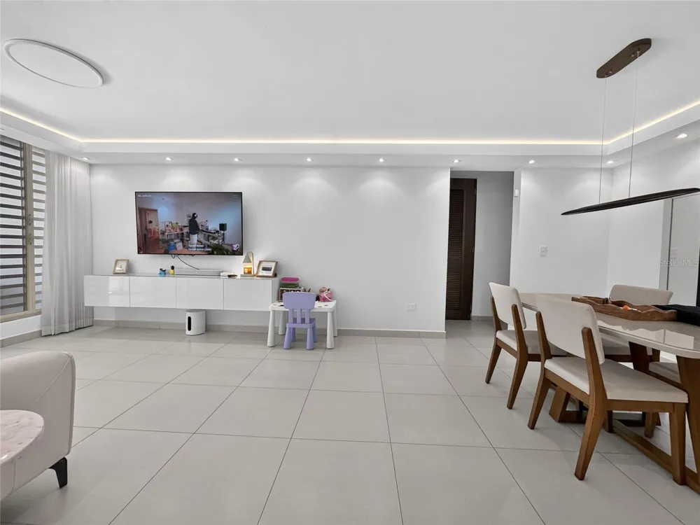 5-J CONDOMINIO GRANADA PARK Guaynabo, PR 00969