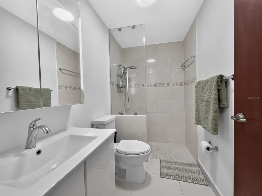5-J CONDOMINIO GRANADA PARK Guaynabo, PR 00969