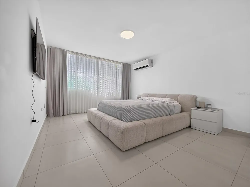 5-J CONDOMINIO GRANADA PARK Guaynabo, PR 00969