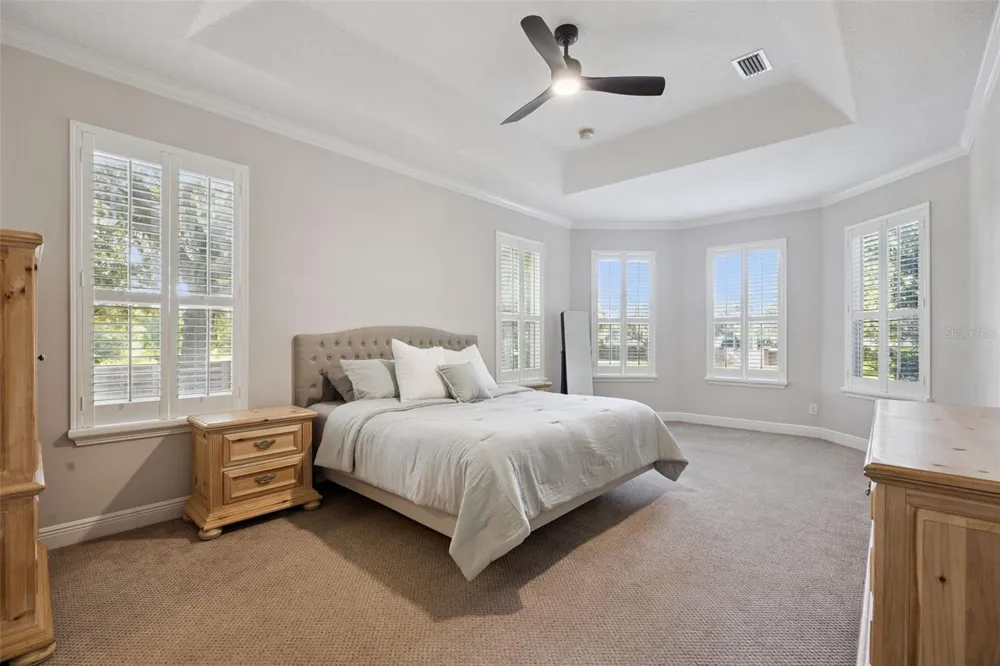 32 CLEAR HARBOR COURT Apopka, FL 32703