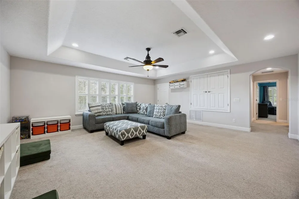 32 CLEAR HARBOR COURT Apopka, FL 32703