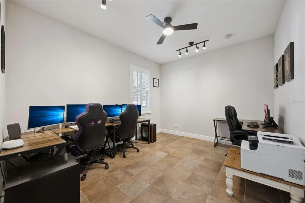 32 CLEAR HARBOR COURT Apopka, FL 32703