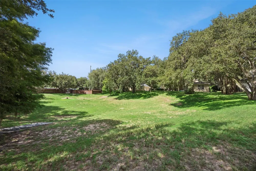32 CLEAR HARBOR COURT Apopka, FL 32703