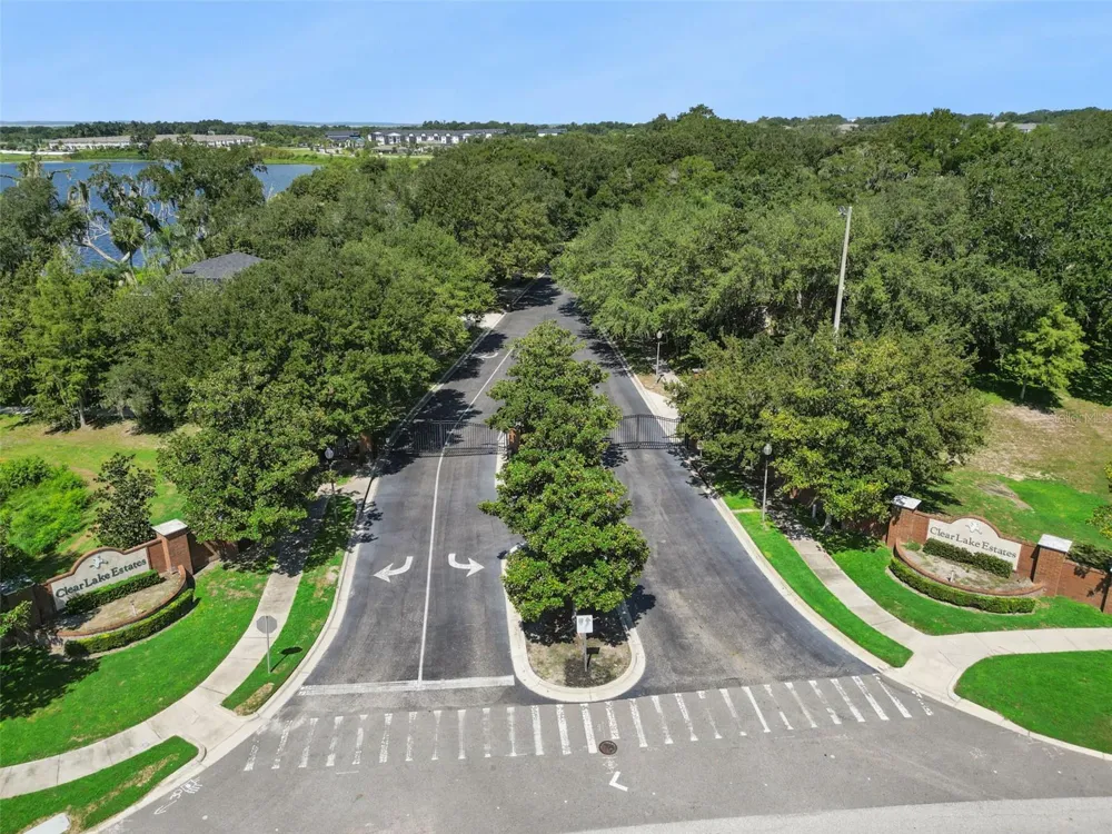 32 CLEAR HARBOR COURT Apopka, FL 32703