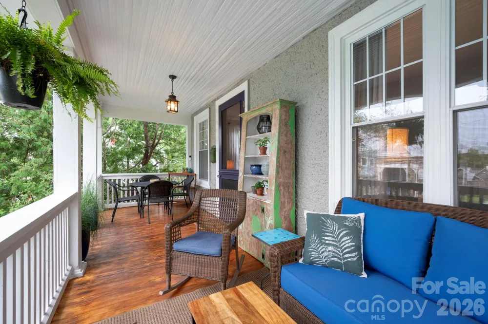 46 E Chestnut Street Asheville, NC 28801