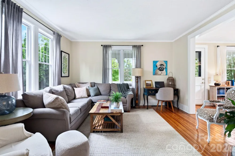 46 E Chestnut Street Asheville, NC 28801