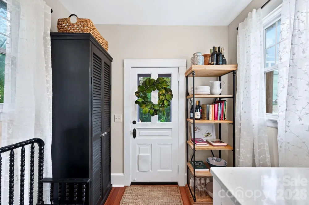 46 E Chestnut Street Asheville, NC 28801