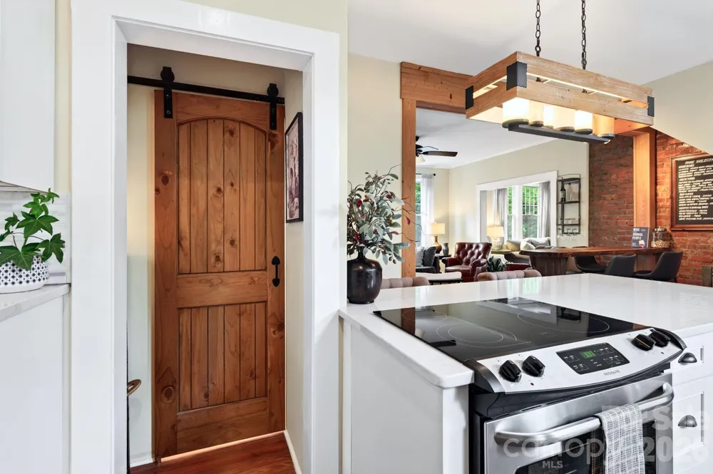 46 E Chestnut Street Asheville, NC 28801
