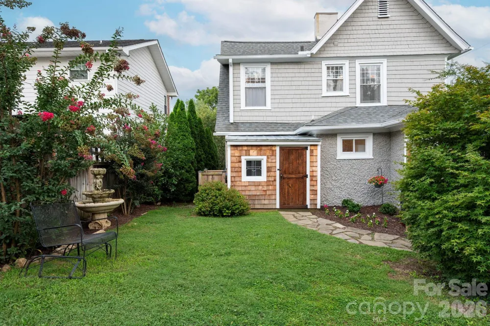 46 E Chestnut Street Asheville, NC 28801