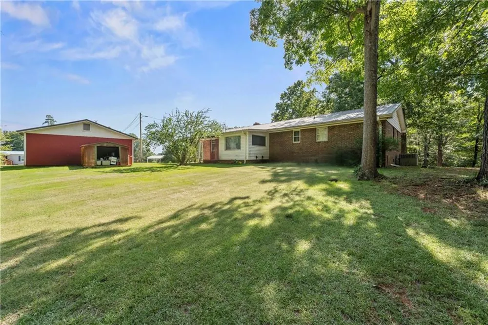 25 Dubignon Drive Toccoa, GA 30577
