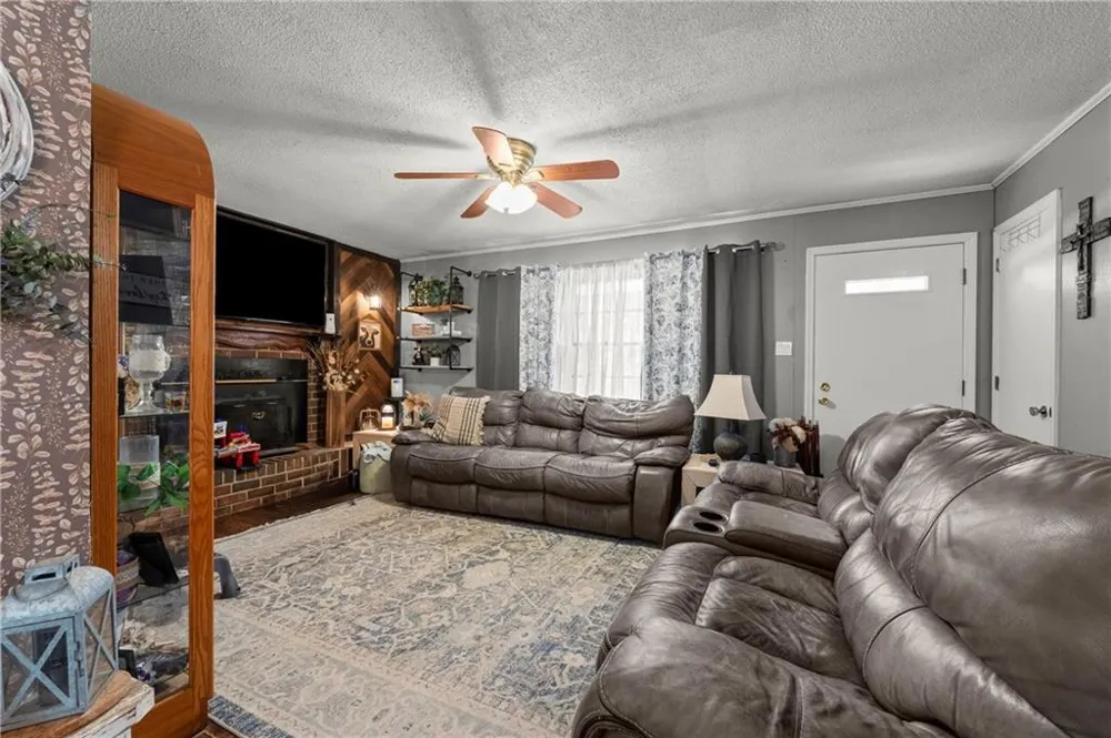 25 Dubignon Drive Toccoa, GA 30577
