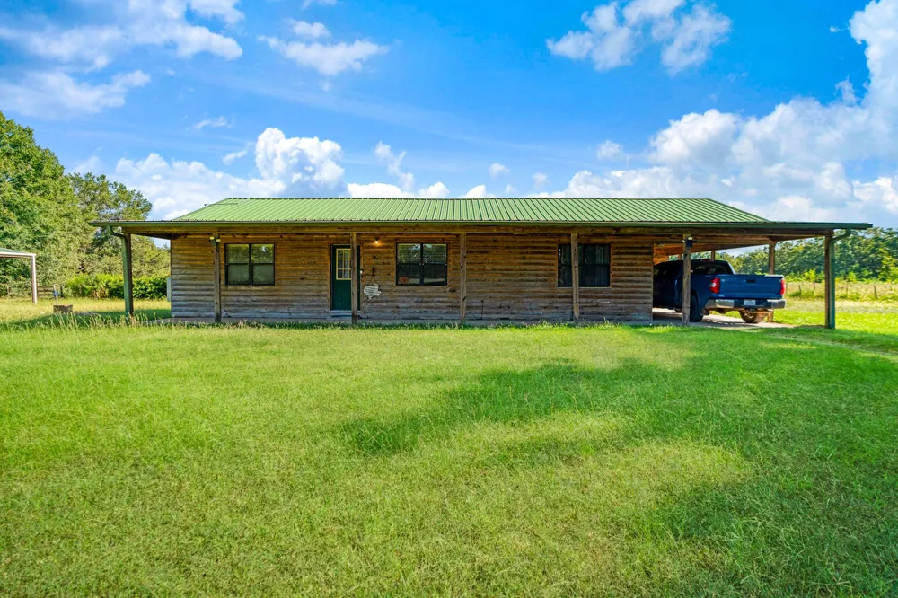 1251 County Road 2232 Detroit, TX 75436
