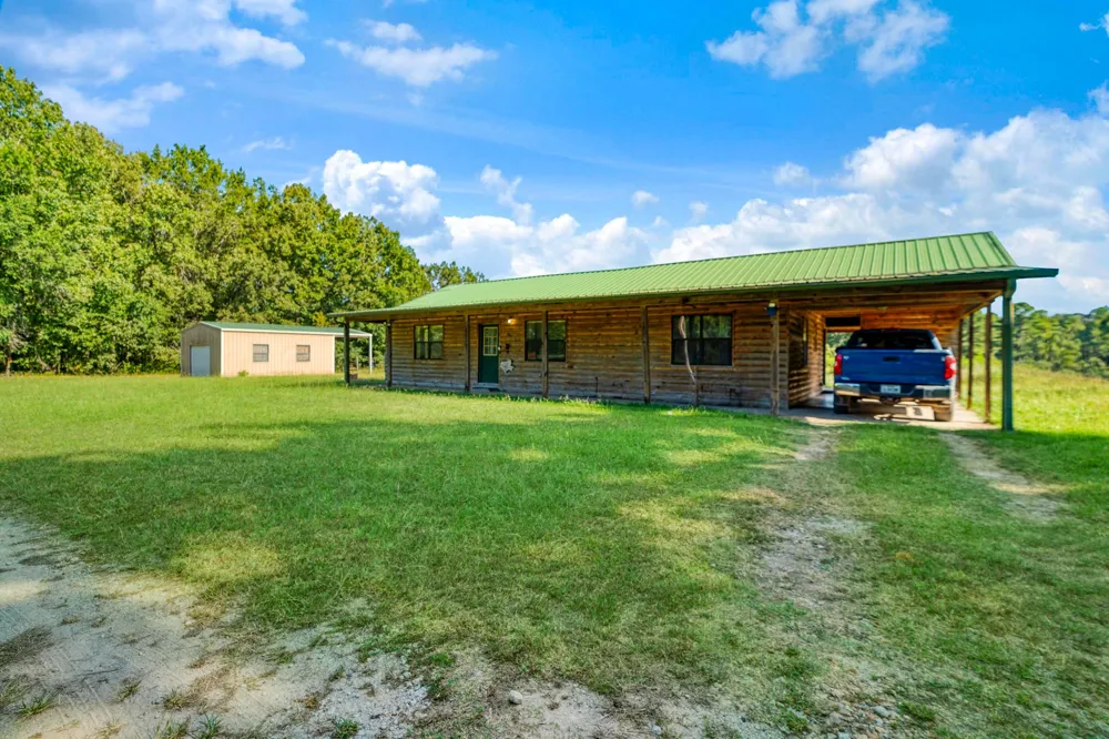 1251 County Road 2232 Detroit, TX 75436