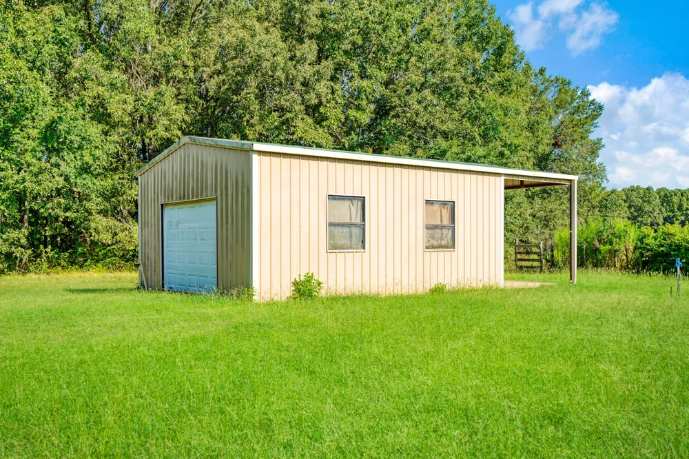 1251 County Road 2232 Detroit, TX 75436