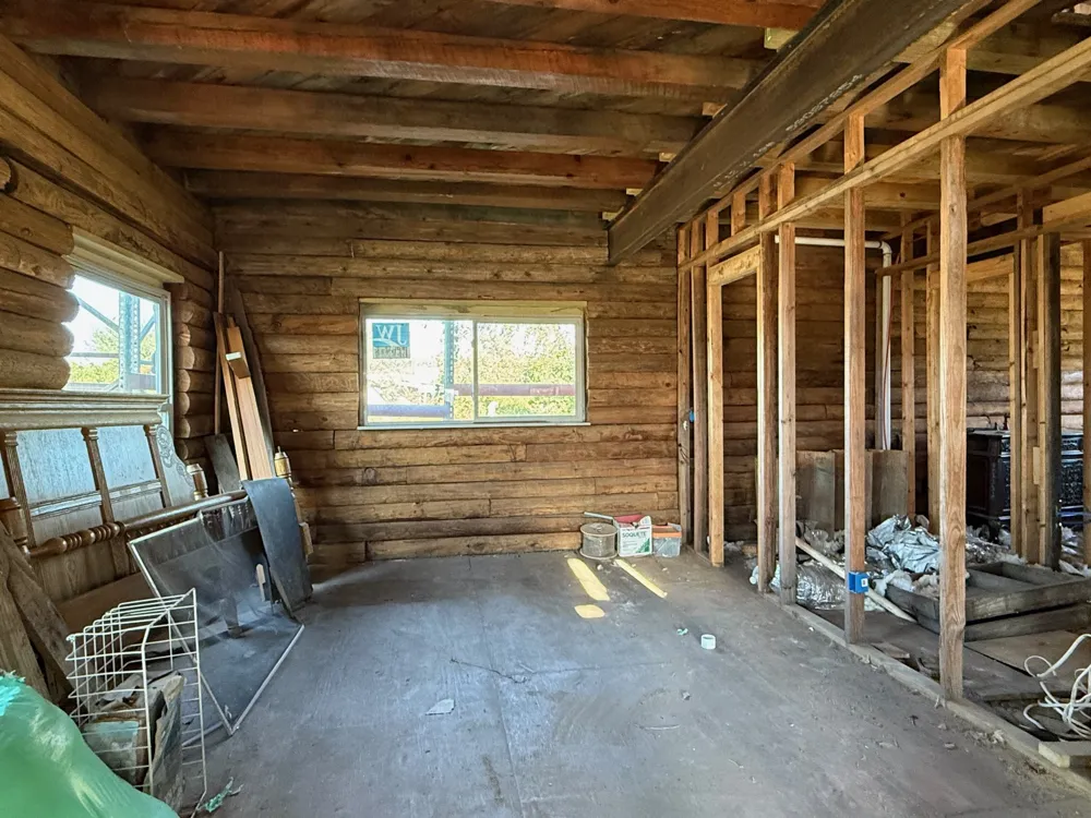 1633 Kay Lane Reno, TX 76020