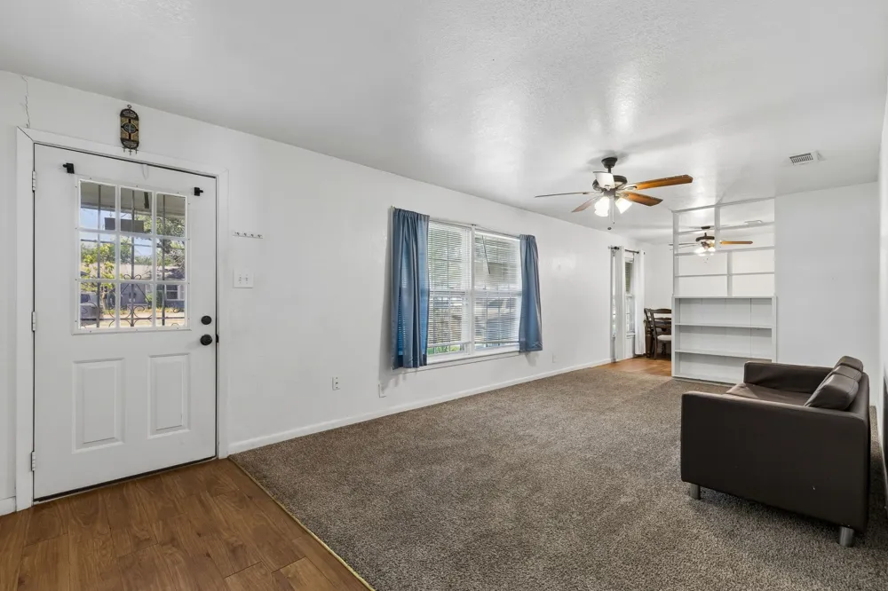 3504 Katrine Street Haltom City, TX 76117