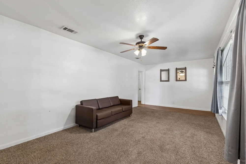 3504 Katrine Street Haltom City, TX 76117
